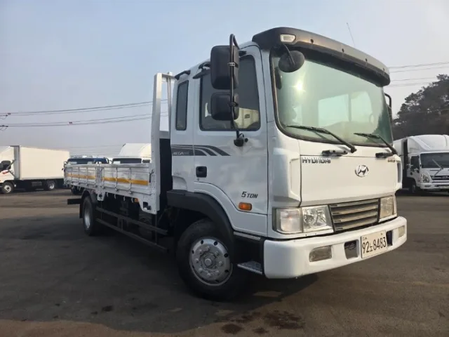 메가트럭 4.5톤 카고트럭 92노8483